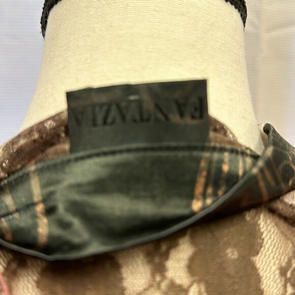 Unique FANTAZIA Button-Up Shirt - Size Large - Picture 7 of 11